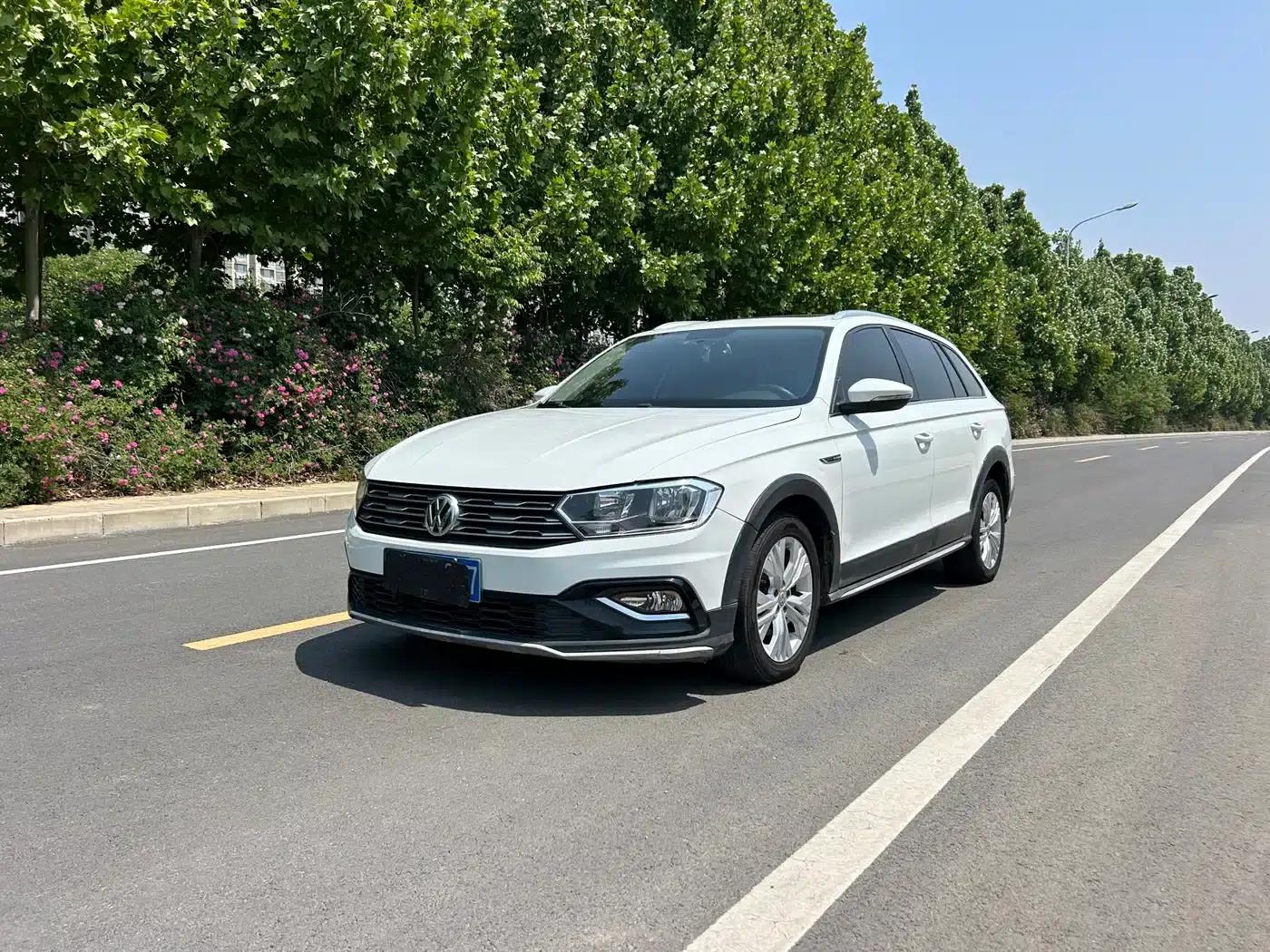 C-TREK 2017 1.6L Automatic Comfort Model — миниатюра 1