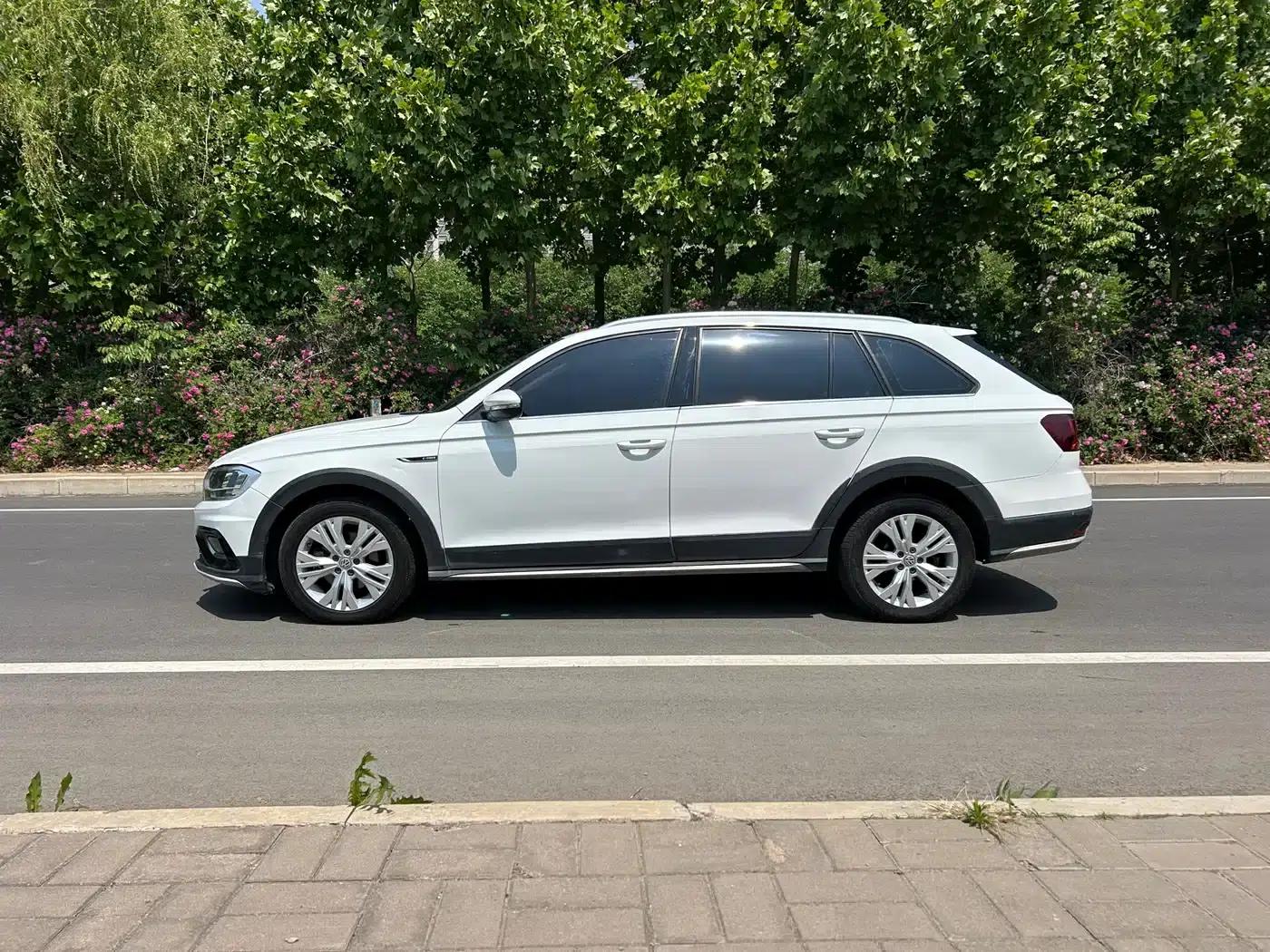 C-TREK 2017 1.6L Automatic Comfort Model — миниатюра 3