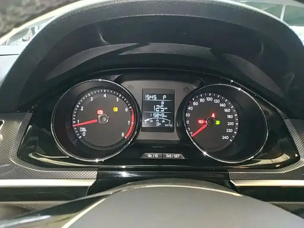 C-TREK 2018 1.5L Automatic Comfort Model — миниатюра 12