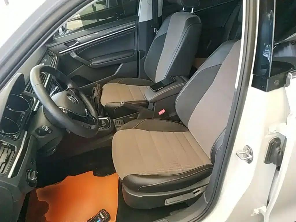 C-TREK 2018 1.5L Automatic Comfort Model — миниатюра 15