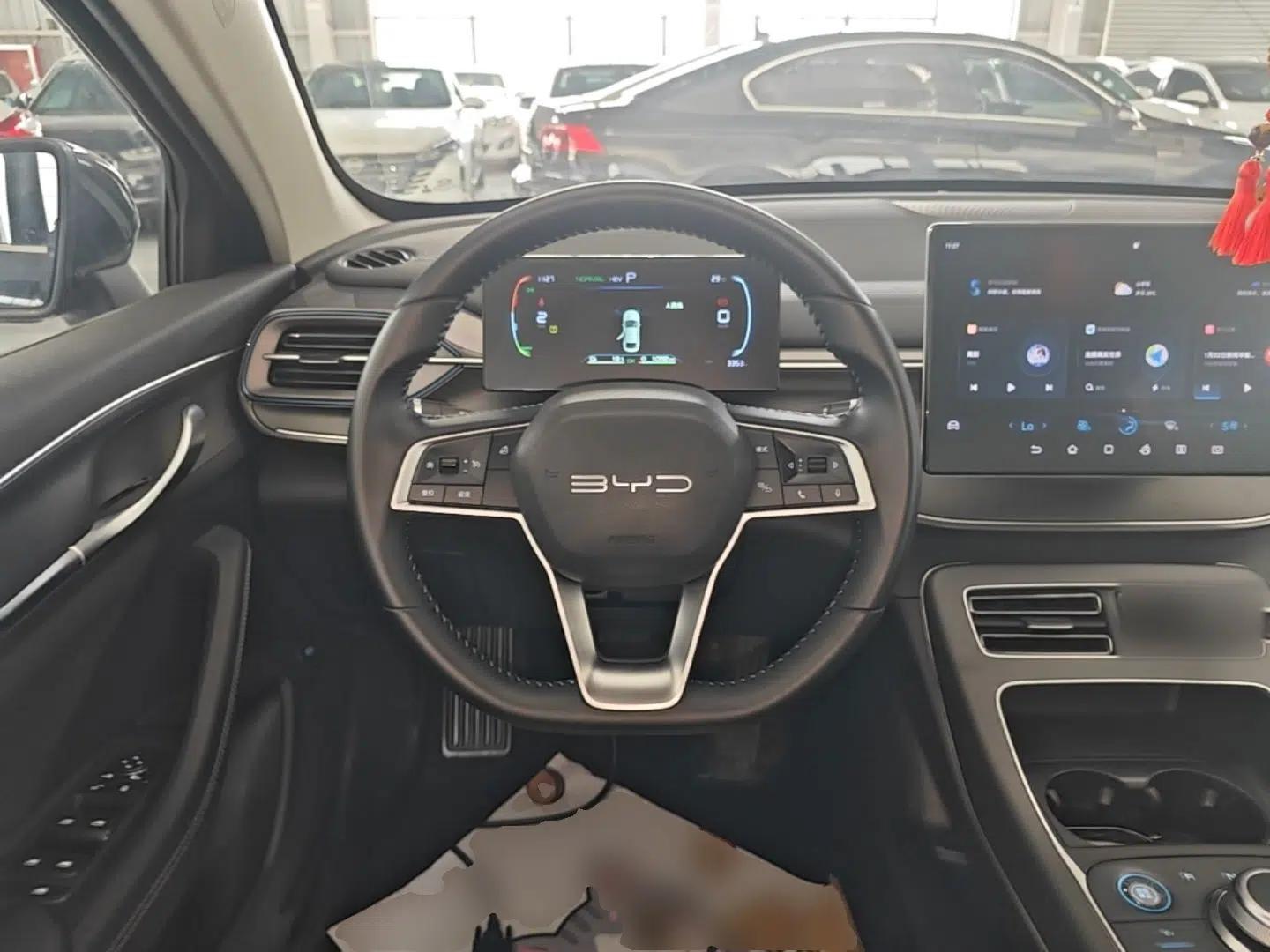 BYD Destroyer 05 2024 HONOR Edition DM-i 55KM Luxury Model — миниатюра 13