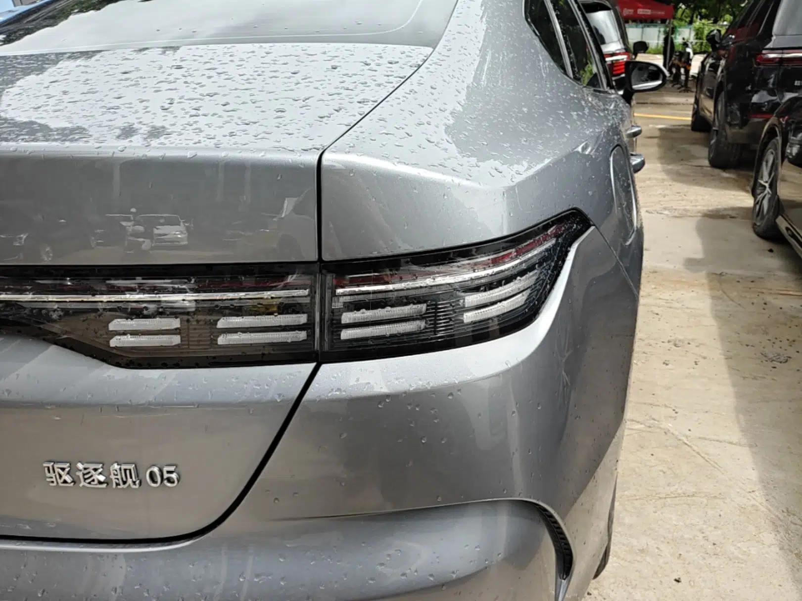 BYD Destroyer 05 2024 HONOR Edition DM-i 55KM Luxury Model — миниатюра 9