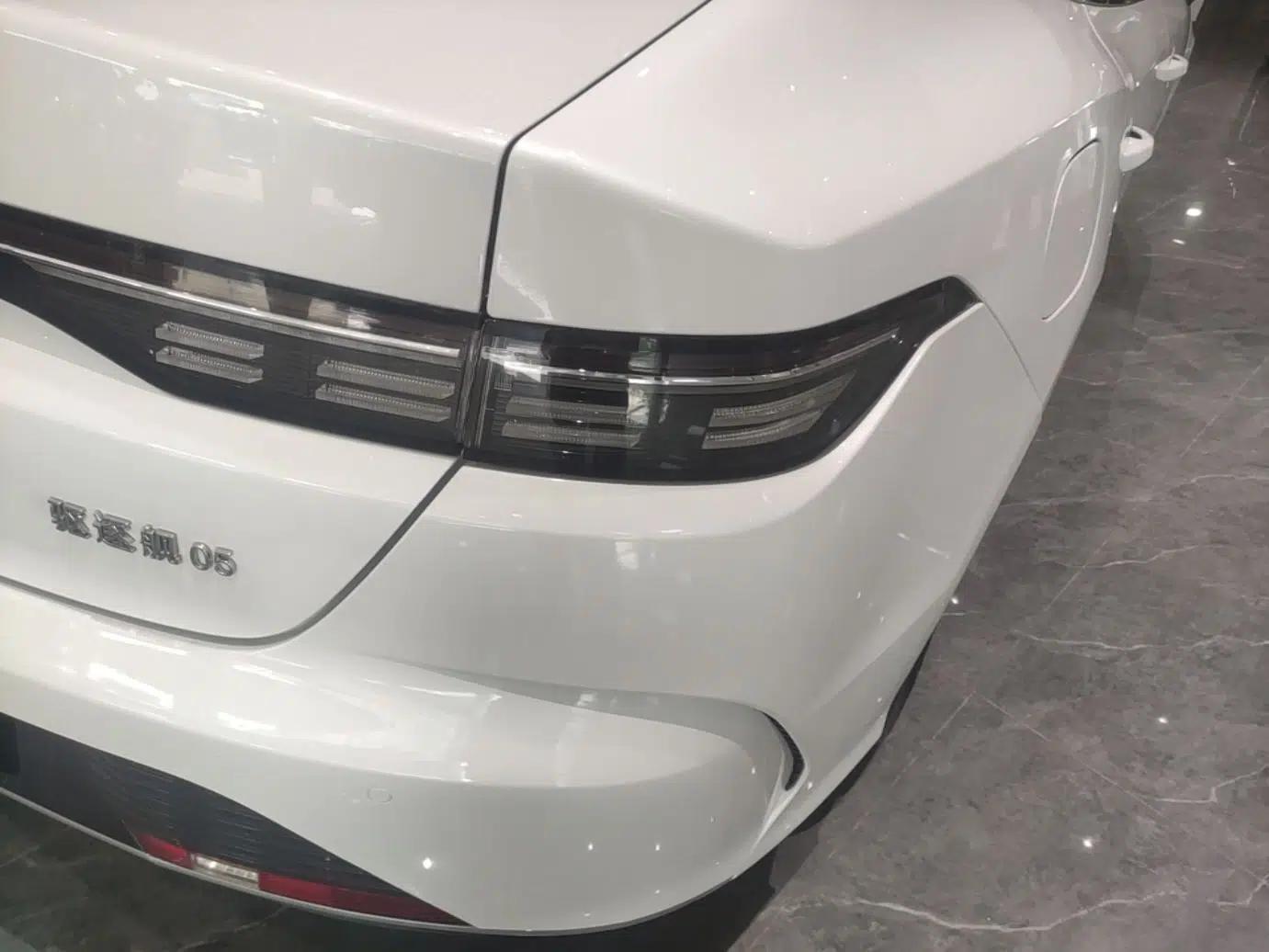 BYD Destroyer 05 2024 HONOR Edition DM-i 55KM Luxury Model — миниатюра 9