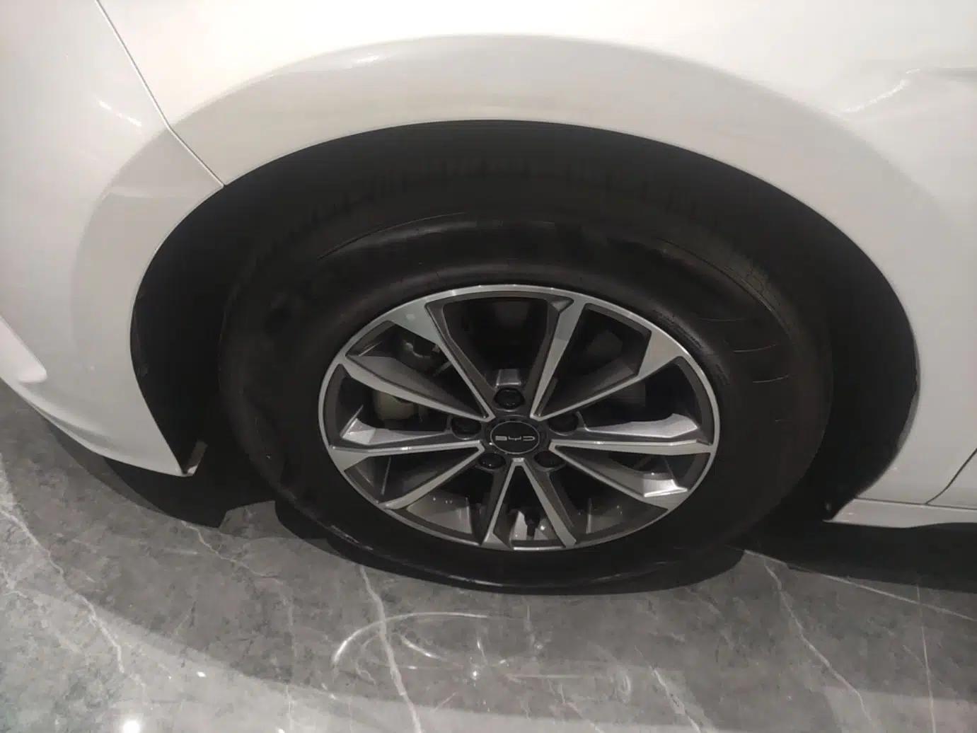 BYD Destroyer 05 2024 HONOR Edition DM-i 55KM Luxury Model — миниатюра 10