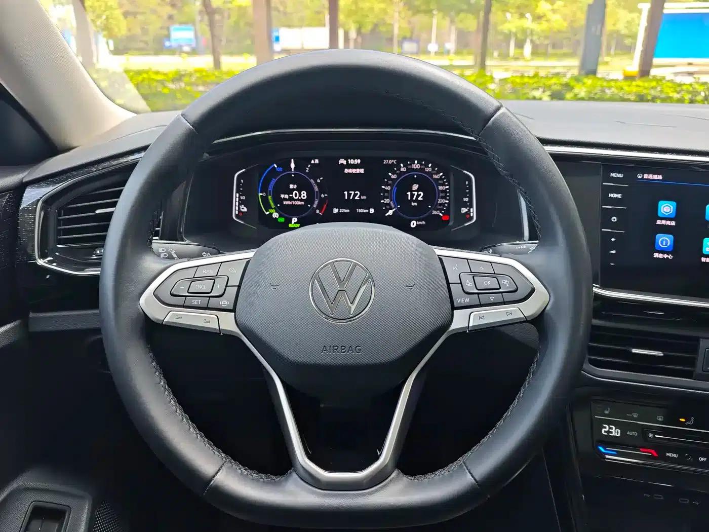 Tayron GTE 2022 1.4T Luxury Edition — миниатюра 13