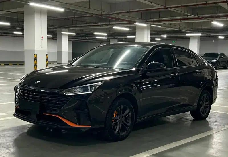 Aeolus Yixuan 2023 Facelift 1.5L Automatic Wind Chaser Edition — миниатюра 1
