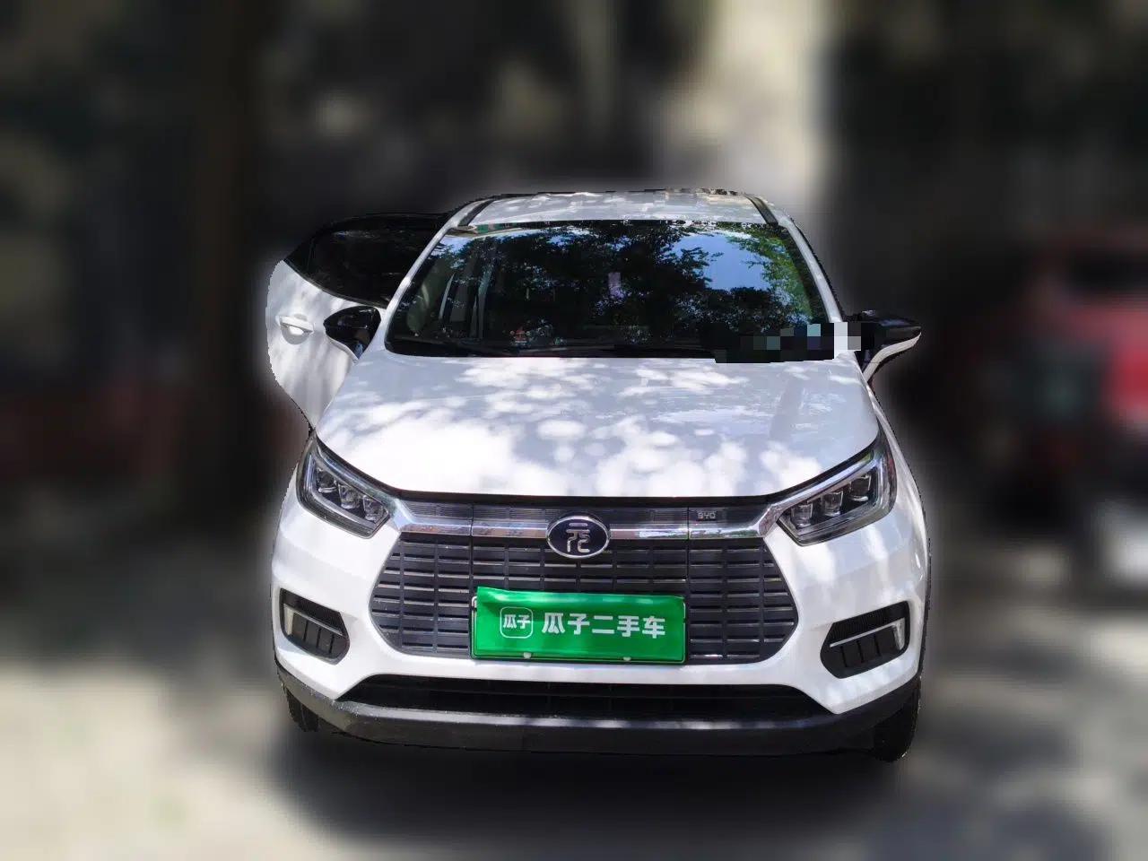 BYD Yuan New Energy 2019 EV535 Smart Connect Trendsetting Model — миниатюра 2