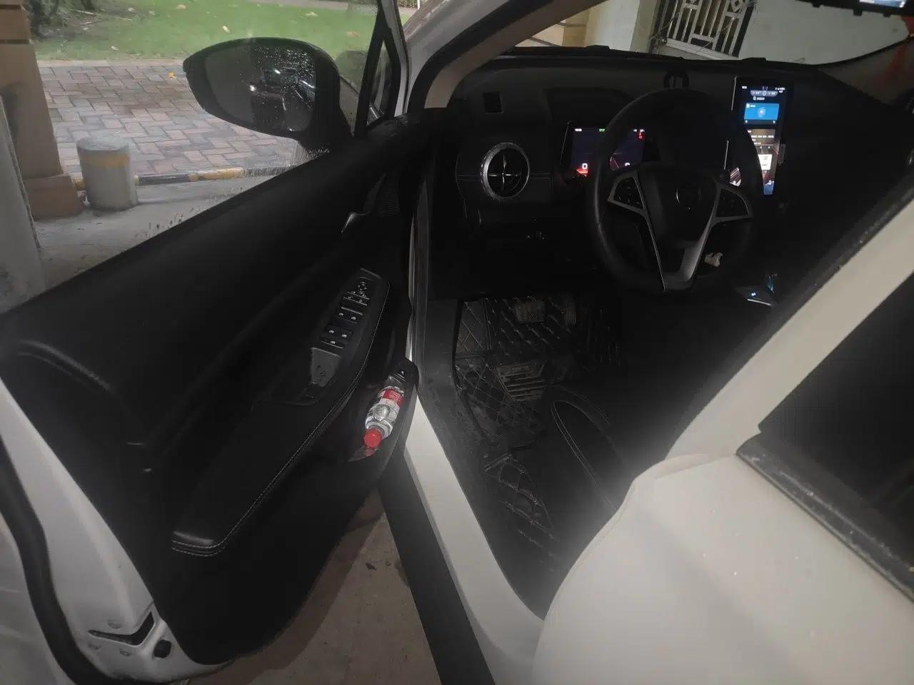 BYD Yuan New Energy 2019 EV535 Smart Connect Trendsetting Model — миниатюра 16
