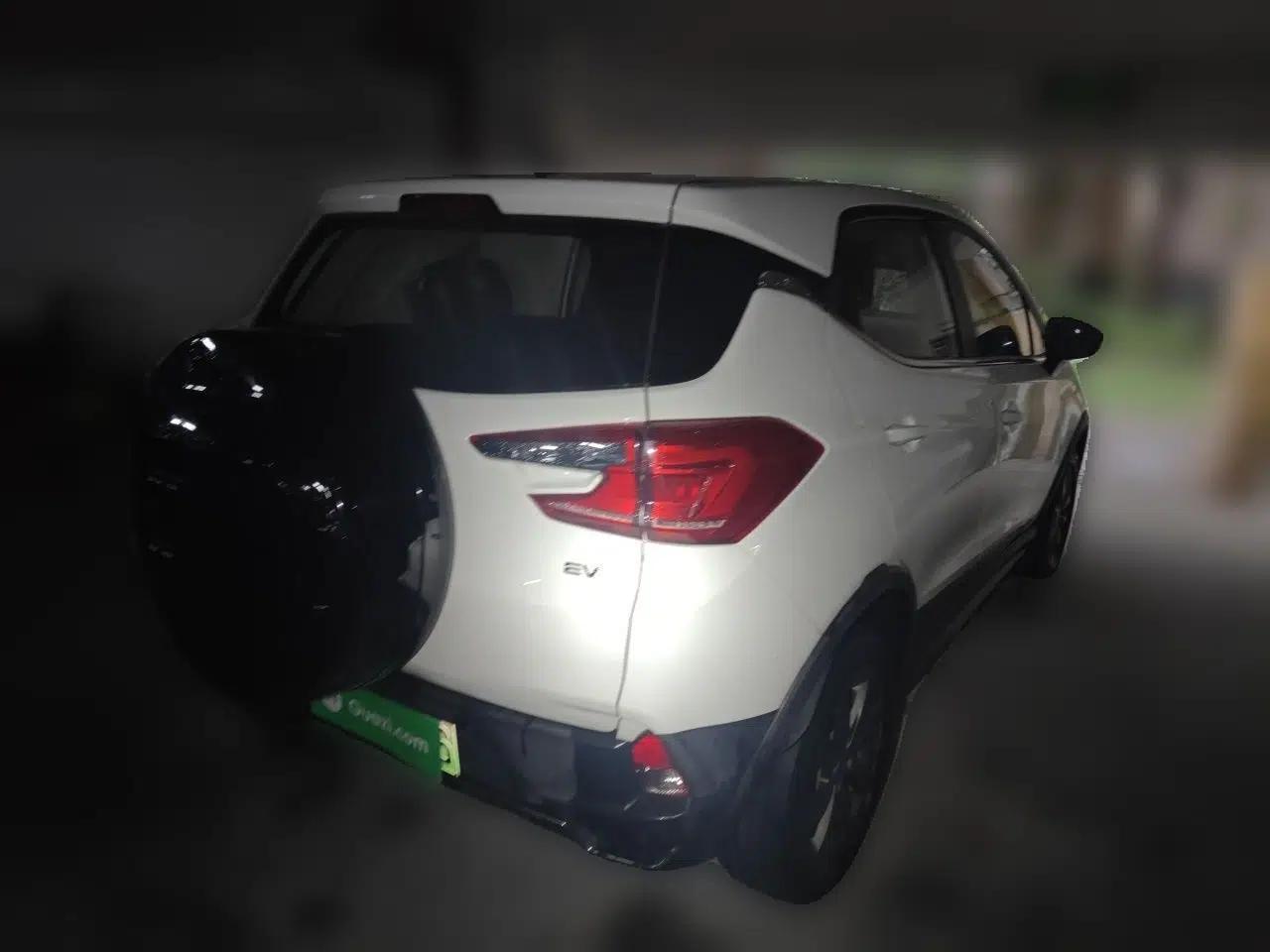 BYD Yuan New Energy 2019 EV535 Smart Connect Trendsetting Model — миниатюра 6