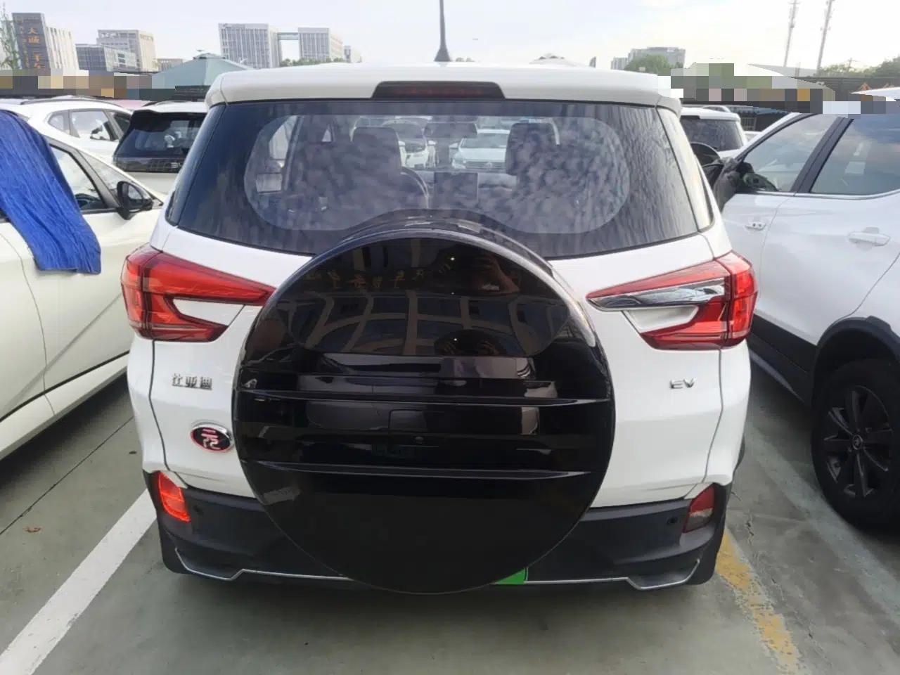 BYD Yuan New Energy 2019 EV535 Smart Connect Trendsetting Model — миниатюра 5