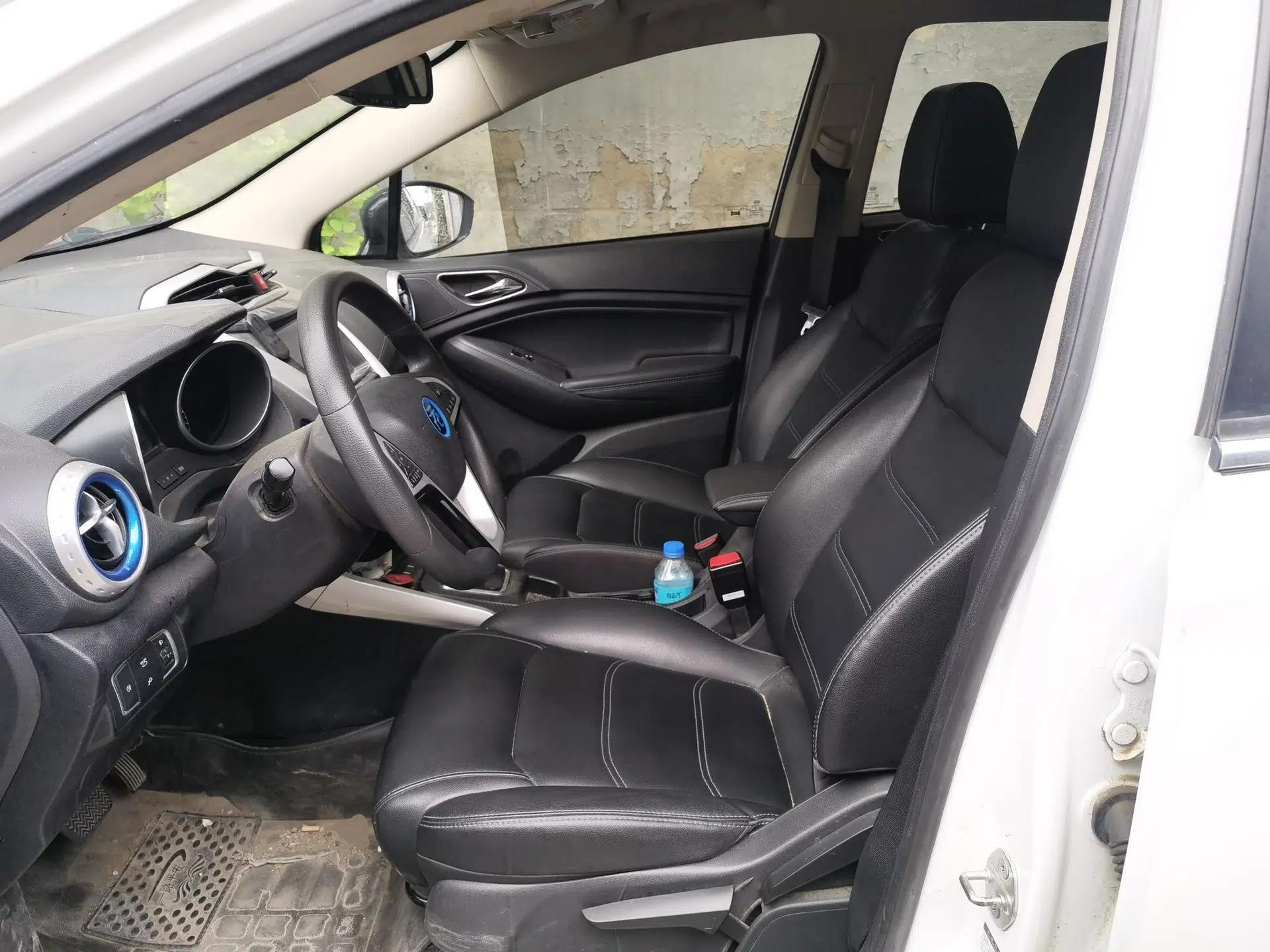 BYD Yuan New Energy 2018 EV360 Smart Connect Cool Edition — миниатюра 15