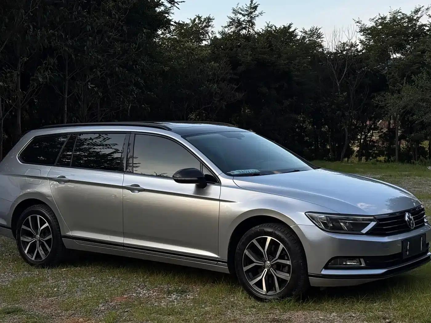 Passat Variant 2018 380TSI 2WD Comfortline — миниатюра 15