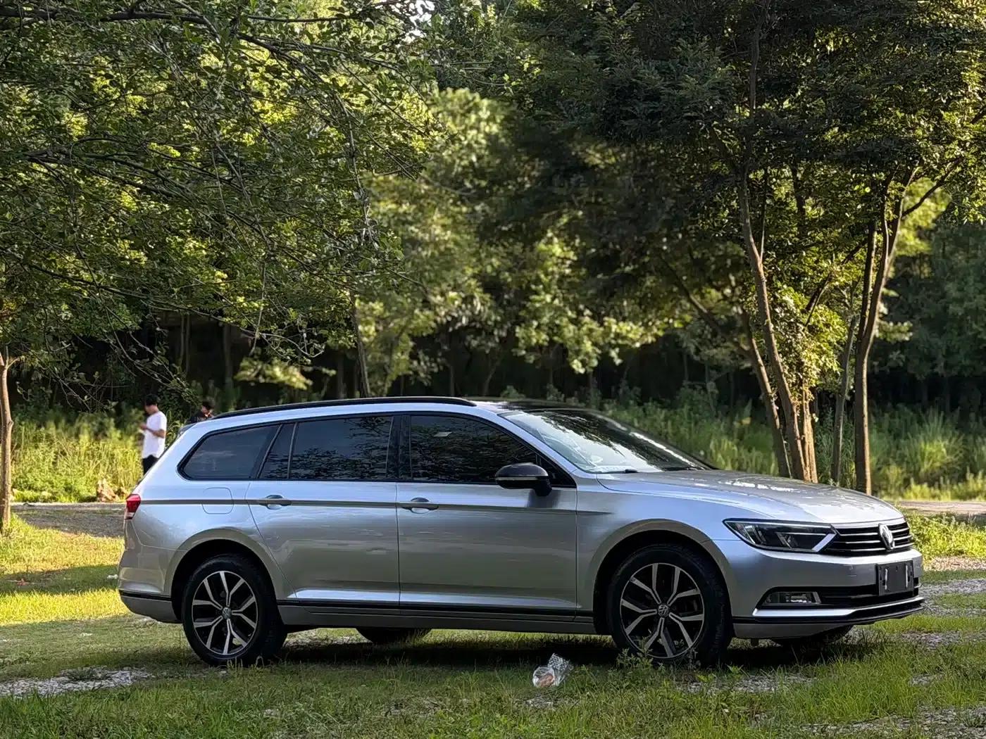 Passat Variant 2018 380TSI 2WD Comfortline — миниатюра 10