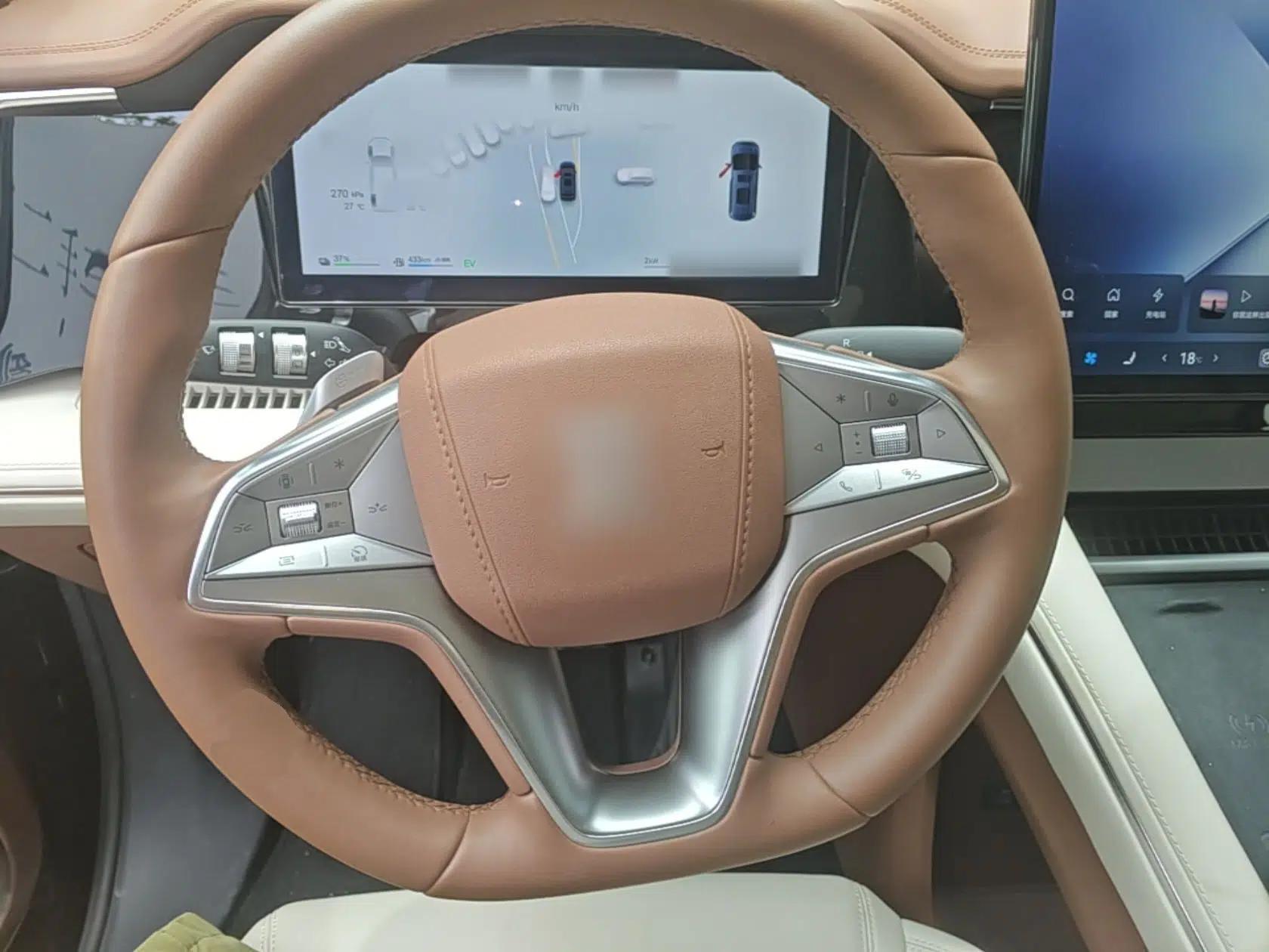 BYD Xia 2025 DM-i 1.5T 180km Beyond Edition — миниатюра 13