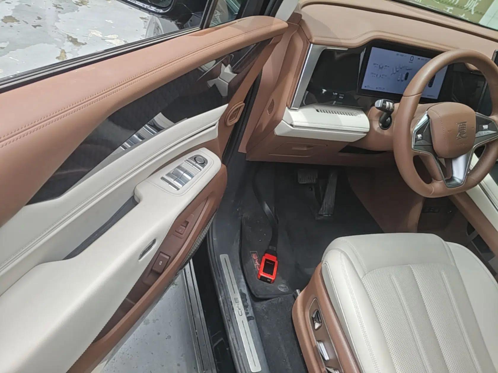 BYD Xia 2025 DM-i 1.5T 180km Beyond Edition — миниатюра 18