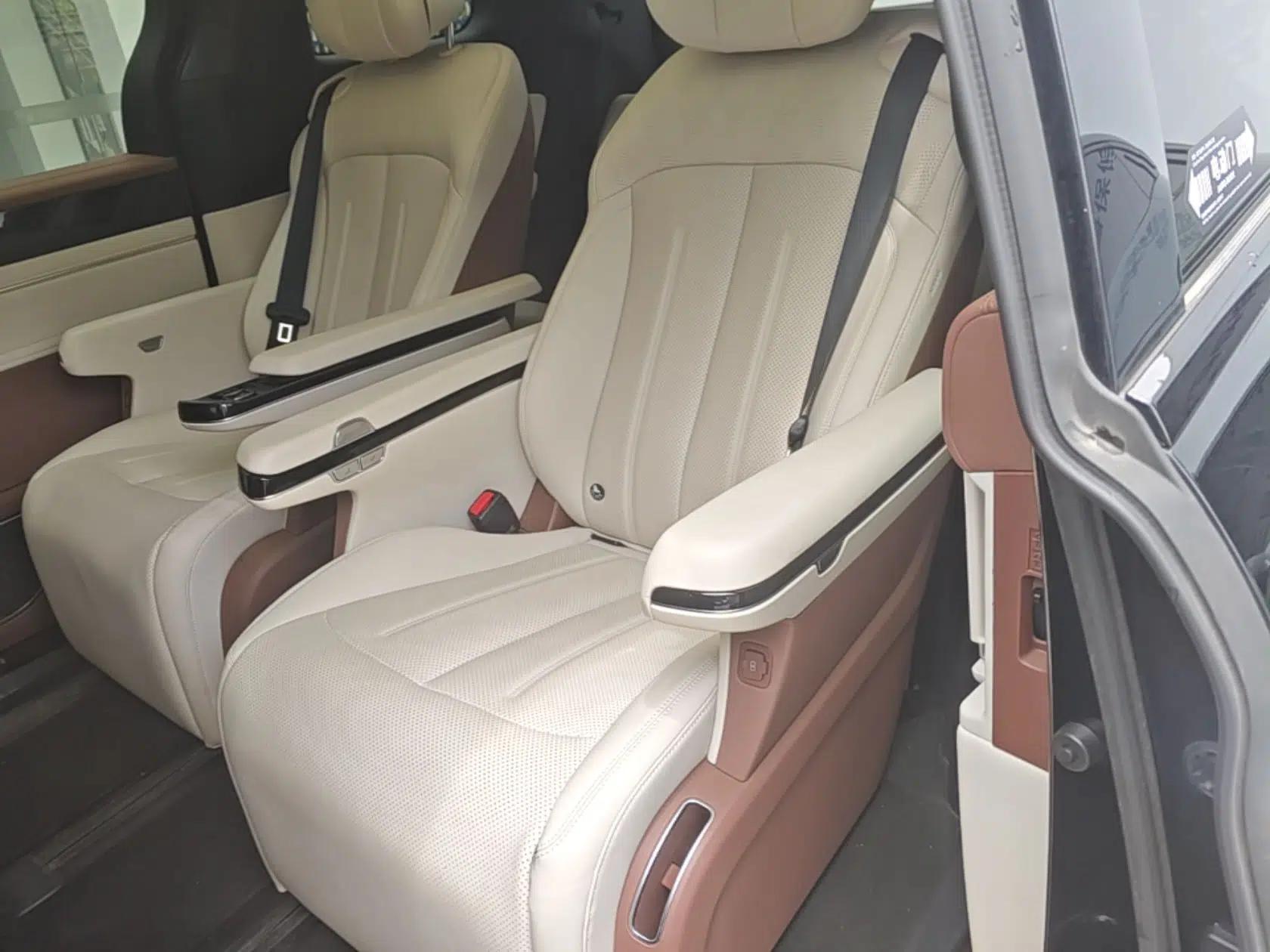 BYD Xia 2025 DM-i 1.5T 180km Beyond Edition — миниатюра 20