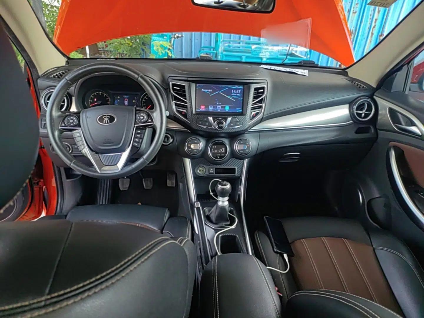BYD Song 2016 GaiShi Edition 1.5TI Manual Elite Model — миниатюра 12