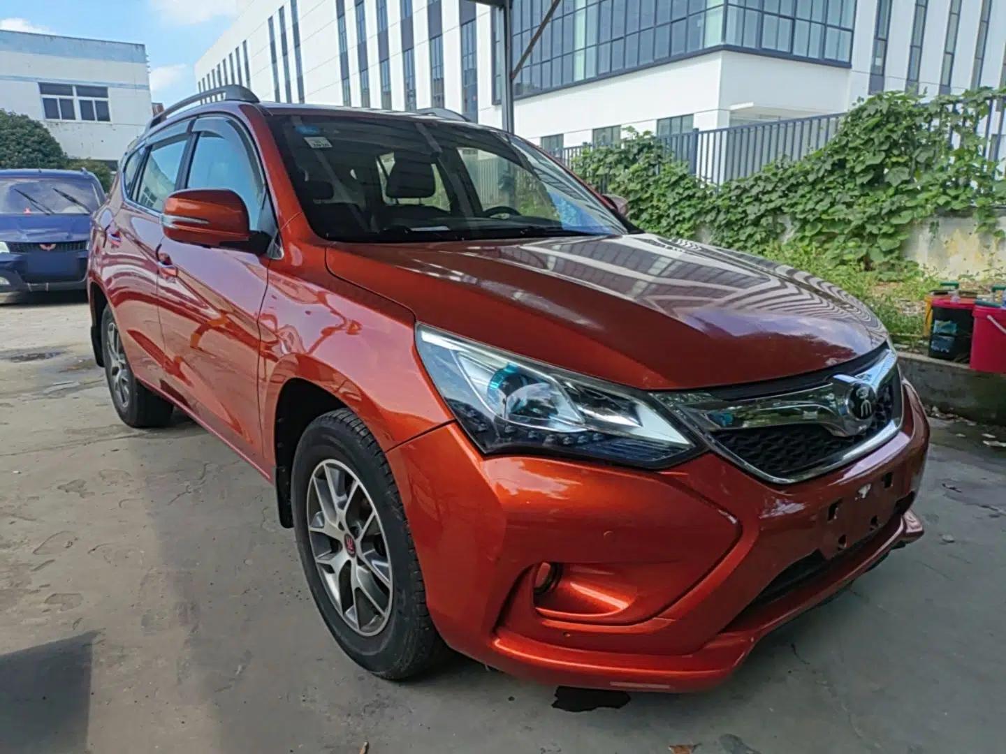 BYD Song 2016 GaiShi Edition 1.5TI Manual Elite Model — миниатюра 3