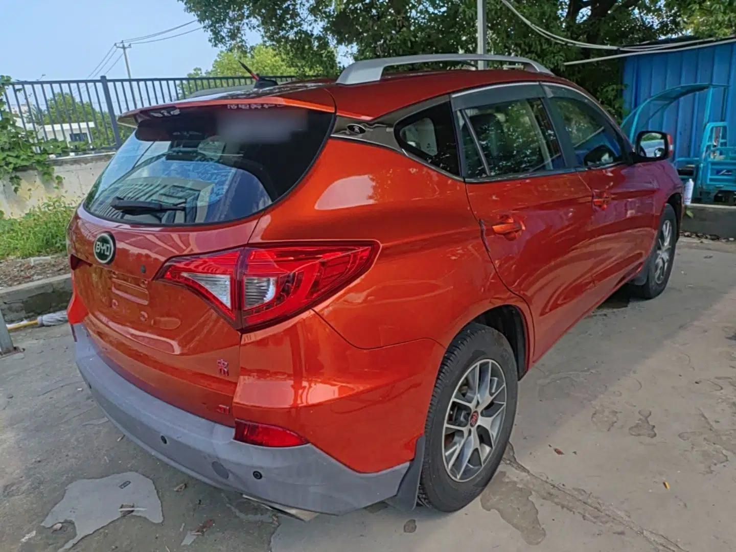 BYD Song 2016 GaiShi Edition 1.5TI Manual Elite Model — миниатюра 6