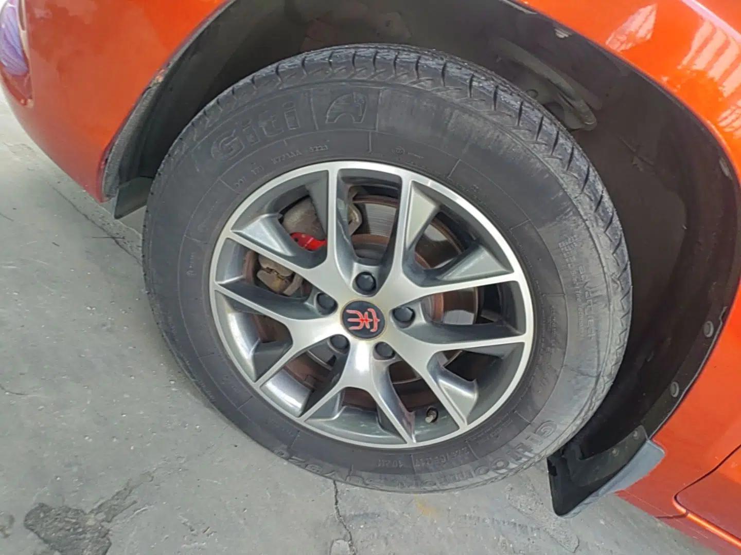 BYD Song 2016 GaiShi Edition 1.5TI Manual Elite Model — миниатюра 10