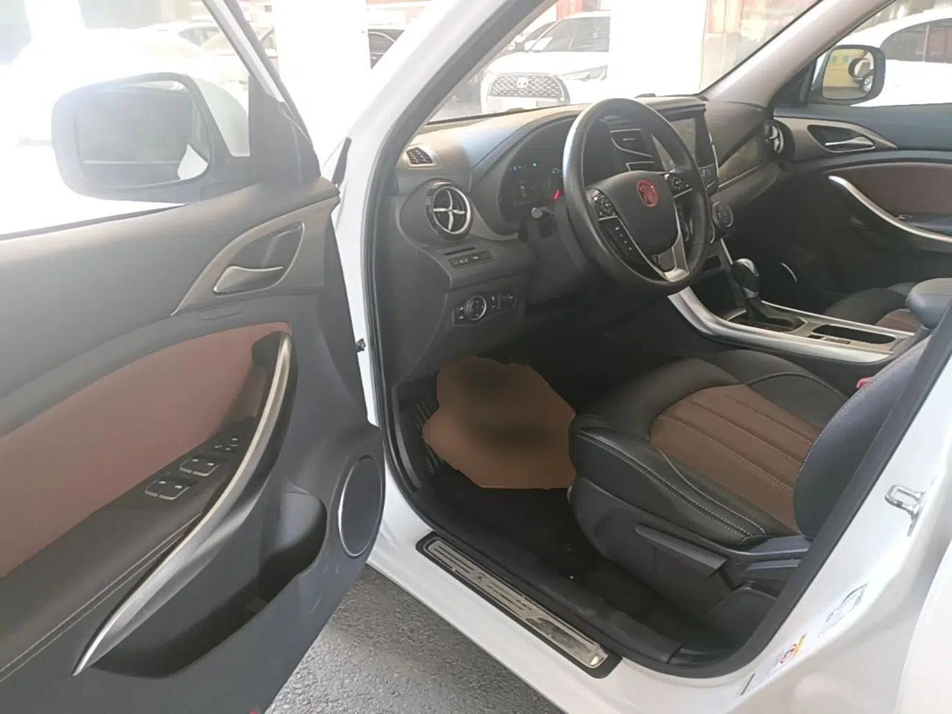 BYD Song 2017 Gaishe Upgrade Edition 1.5TID Automatic Elite Model — миниатюра 24