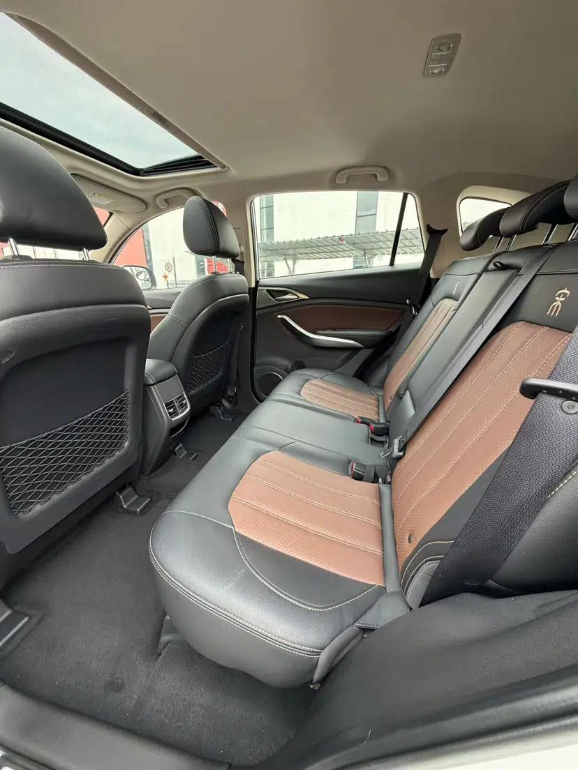 BYD Song 2017 Gaishe Upgrade Edition 1.5TID Automatic Elite Model — миниатюра 29