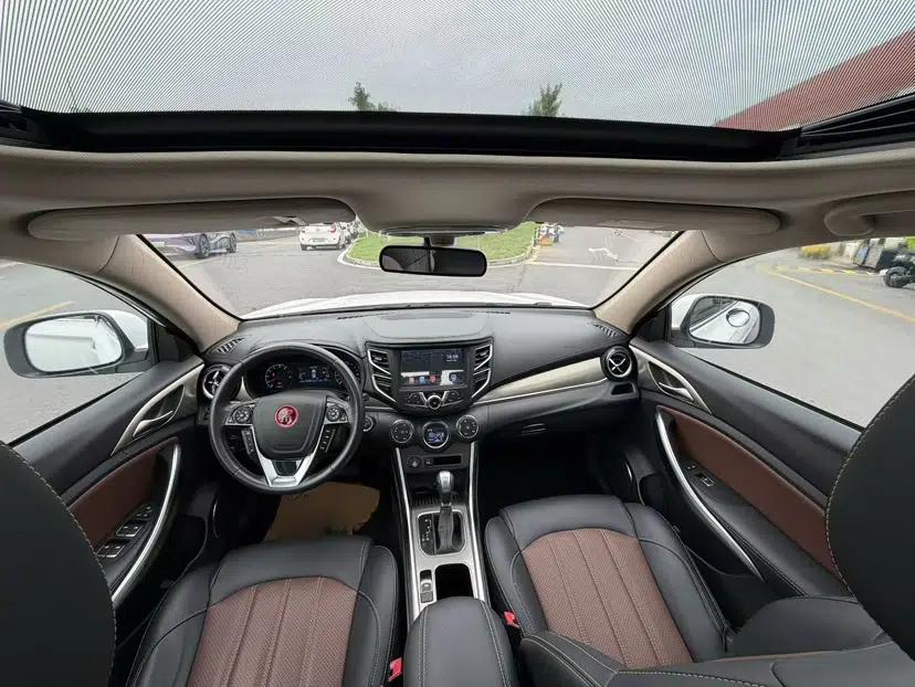 BYD Song 2017 Gaishe Upgrade Edition 1.5TID Automatic Elite Model — миниатюра 31