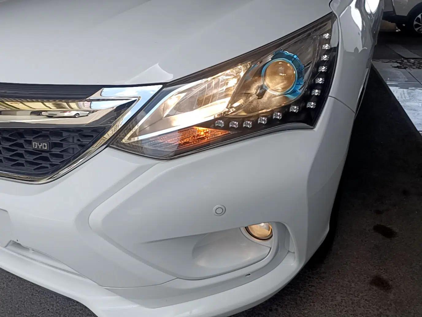 BYD Song 2017 Gaishe Upgrade Edition 1.5TID Automatic Elite Model — миниатюра 8