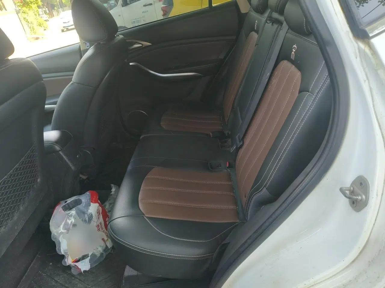 BYD Song 2016 GaiShi Edition 1.5TI Manual Elite Model — миниатюра 20