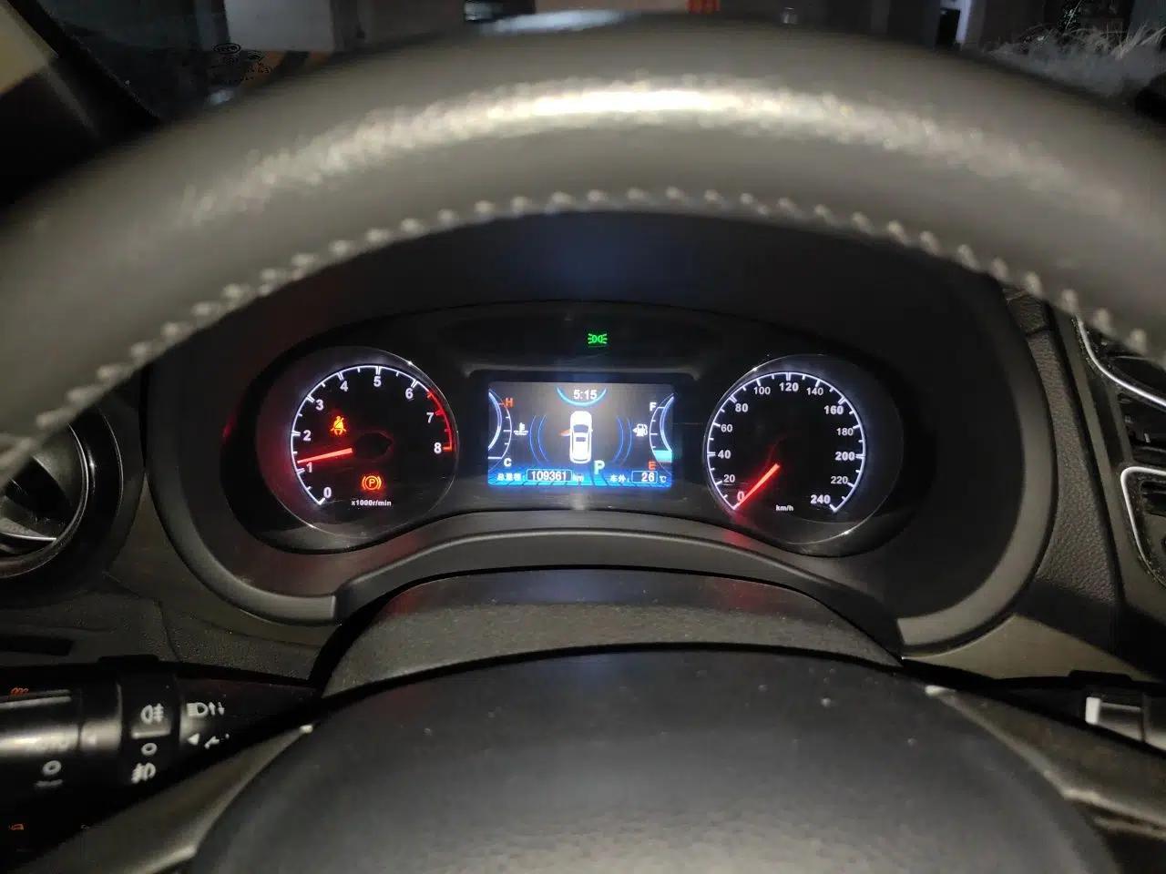 BYD Song 2016 GaiShi Edition 1.5TID Automatic Elite Model — миниатюра 11