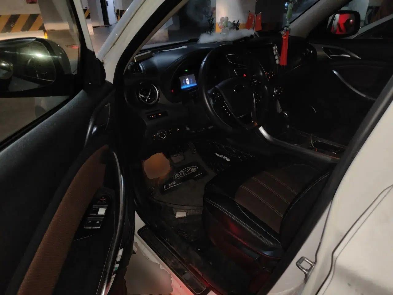 BYD Song 2016 GaiShi Edition 1.5TID Automatic Elite Model — миниатюра 16