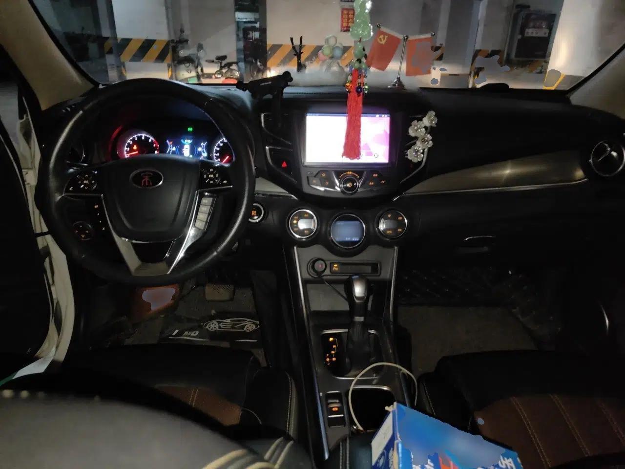 BYD Song 2016 GaiShi Edition 1.5TID Automatic Elite Model — миниатюра 9
