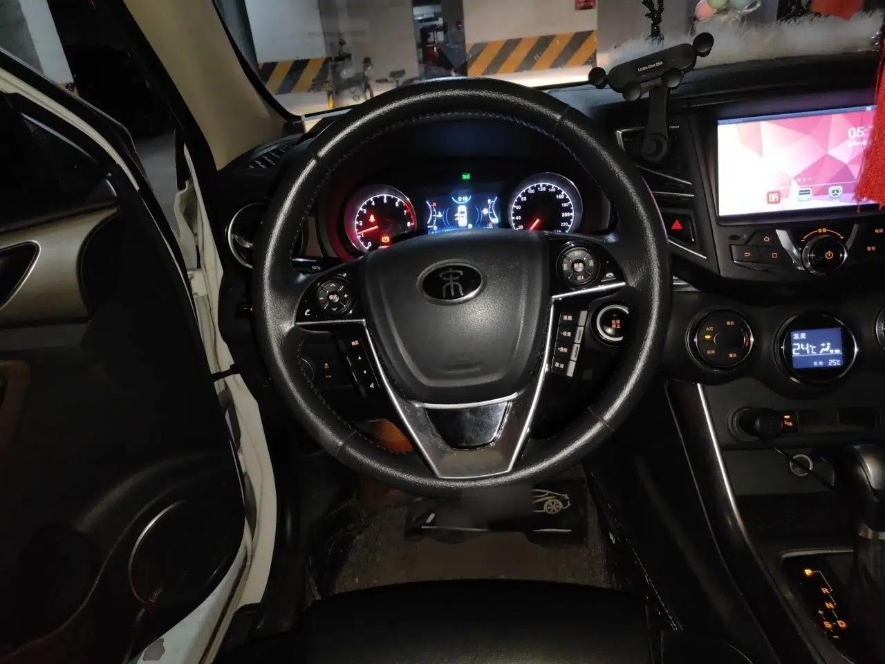 BYD Song 2016 GaiShi Edition 1.5TID Automatic Elite Model — миниатюра 10