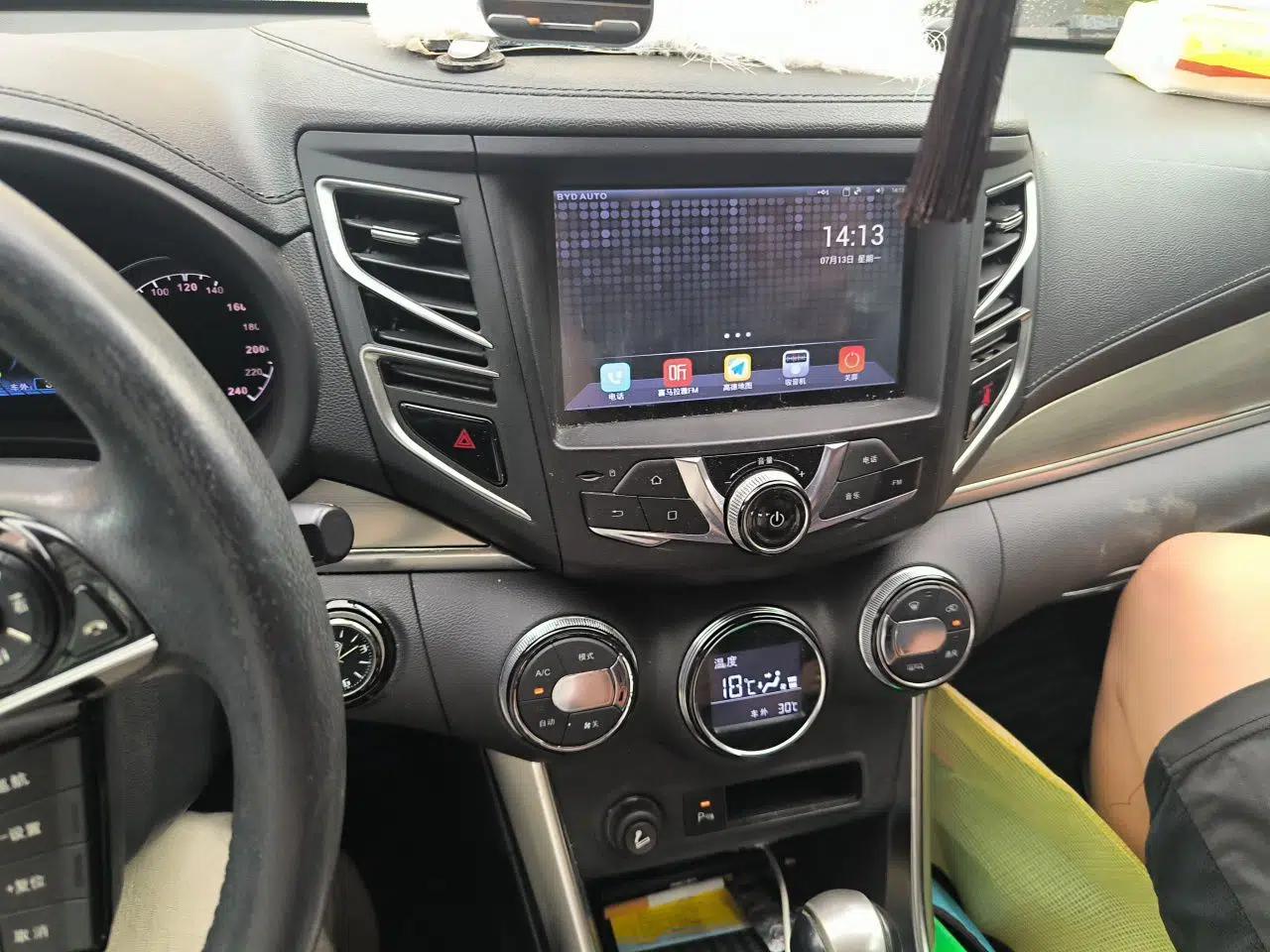 BYD Song 2016 GaiShi Edition 1.5TID Automatic Elite Model — миниатюра 13