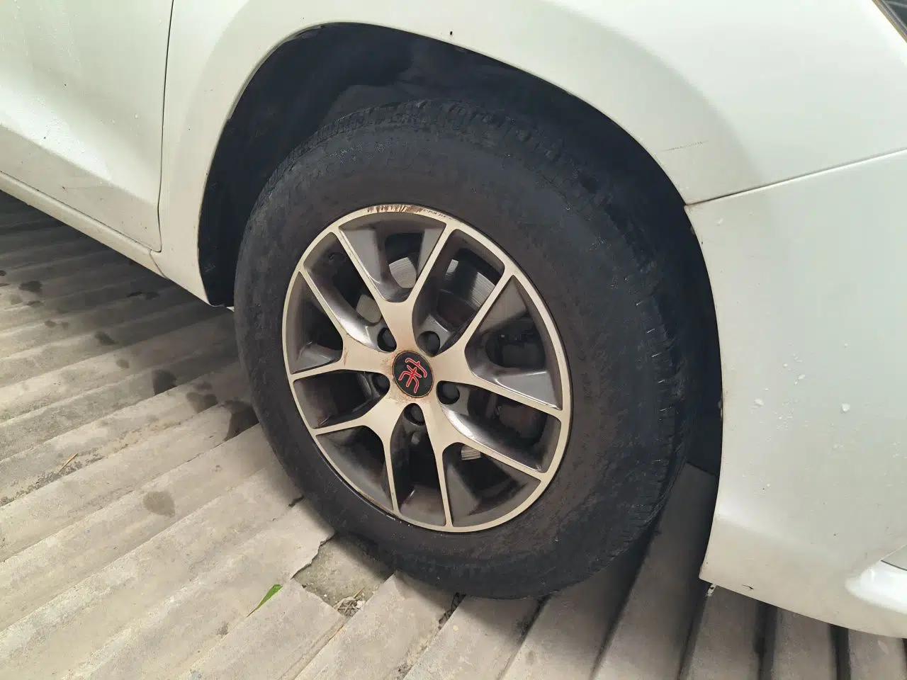 BYD Song 2016 GaiShi Edition 1.5TID Automatic Elite Model — миниатюра 8