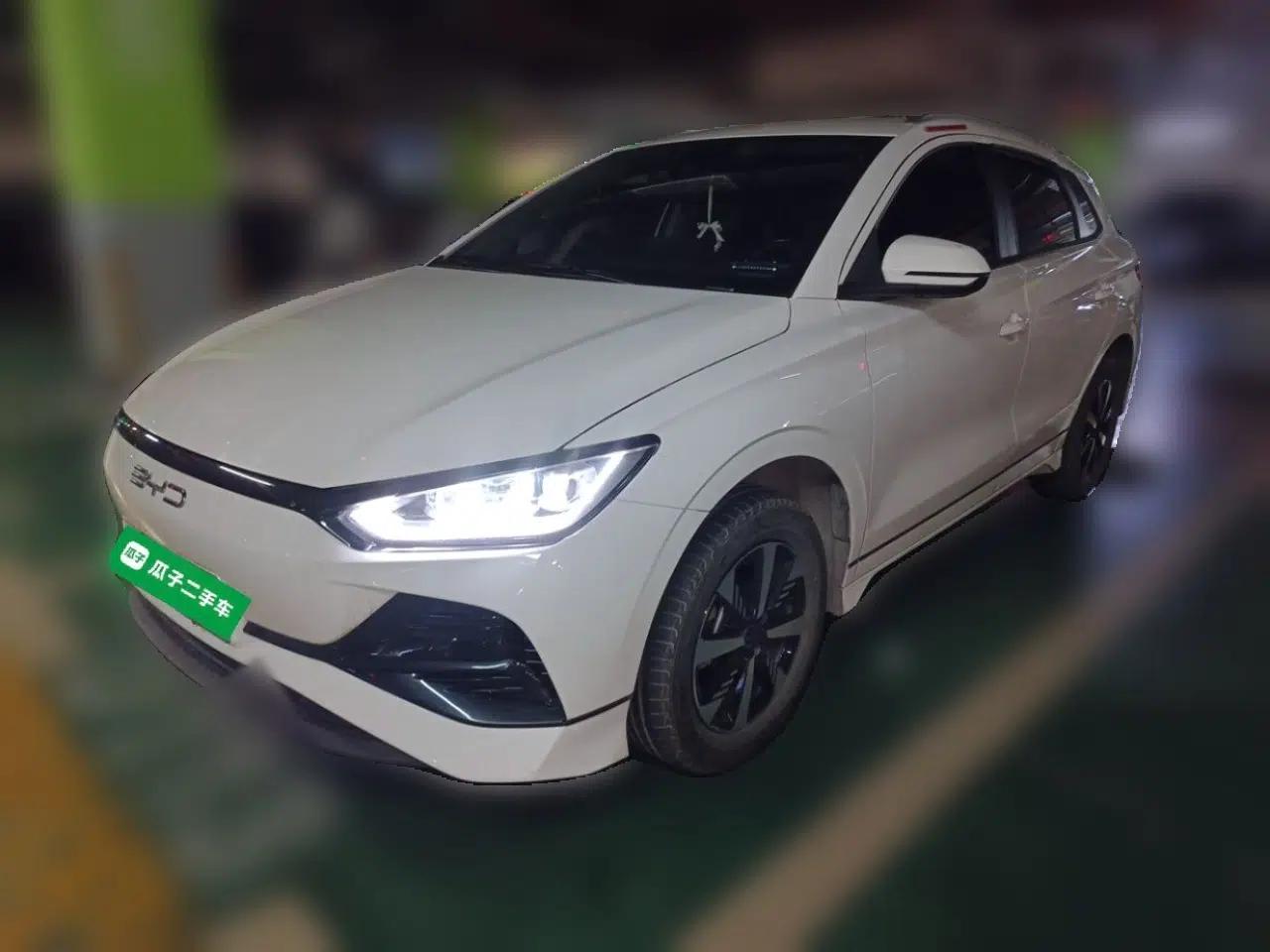 BYD e2 2023 Luxury Model — миниатюра 1