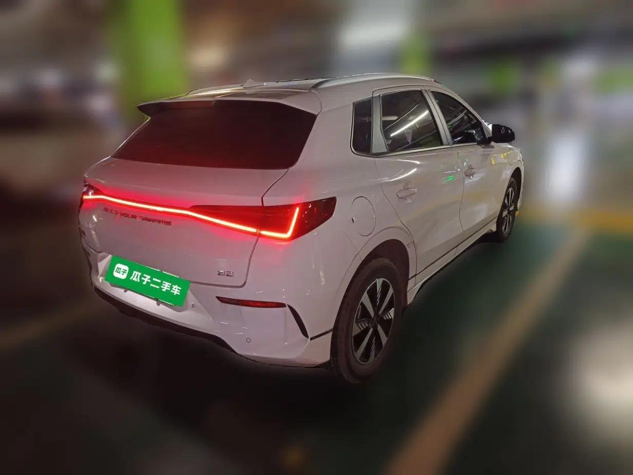 BYD e2 2023 Luxury Model — миниатюра 4