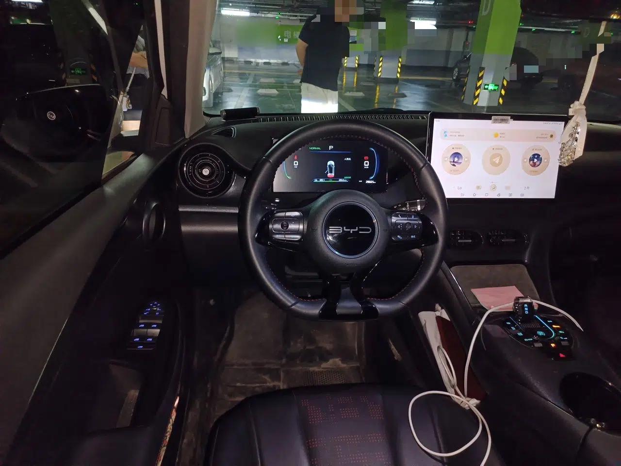 BYD e2 2023 Luxury Model — миниатюра 7