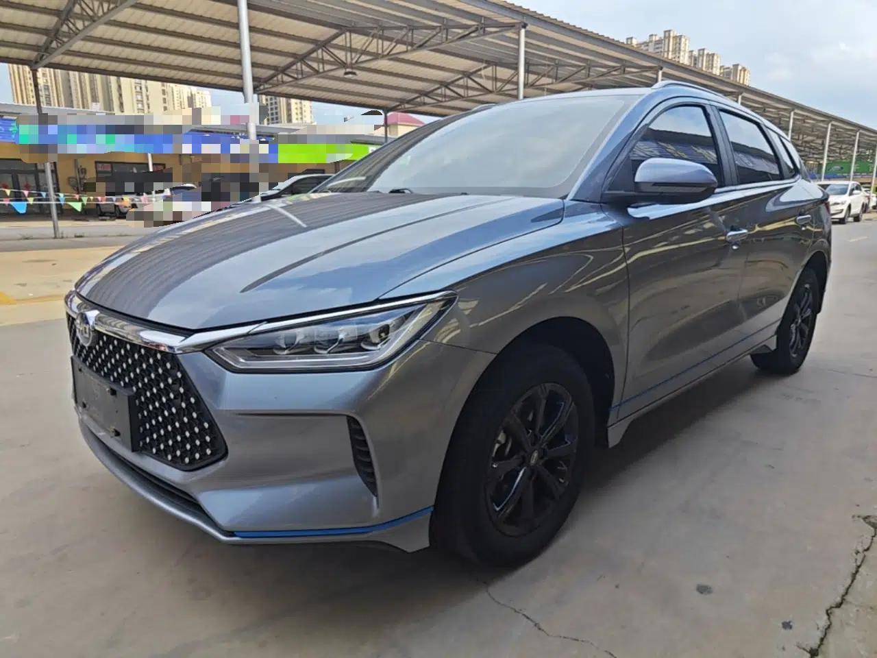 BYD e2 2021 Luxury Model — миниатюра 1