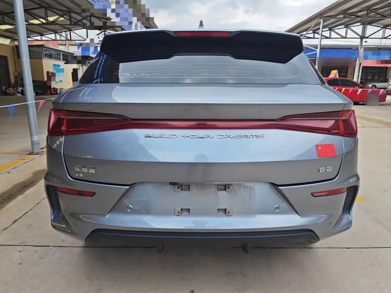 BYD e2 2021 Luxury Model — миниатюра 5