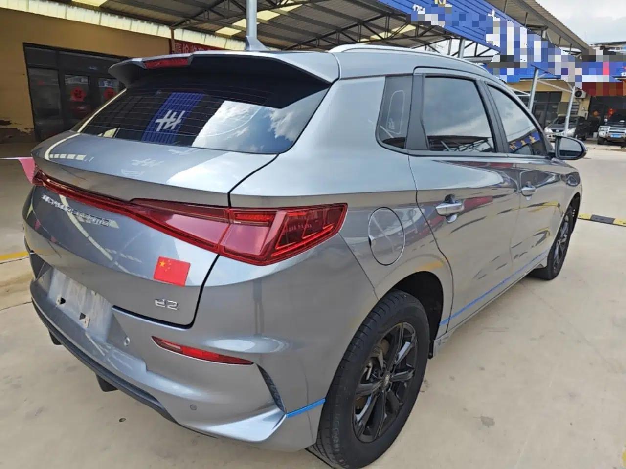 BYD e2 2021 Luxury Model — миниатюра 6