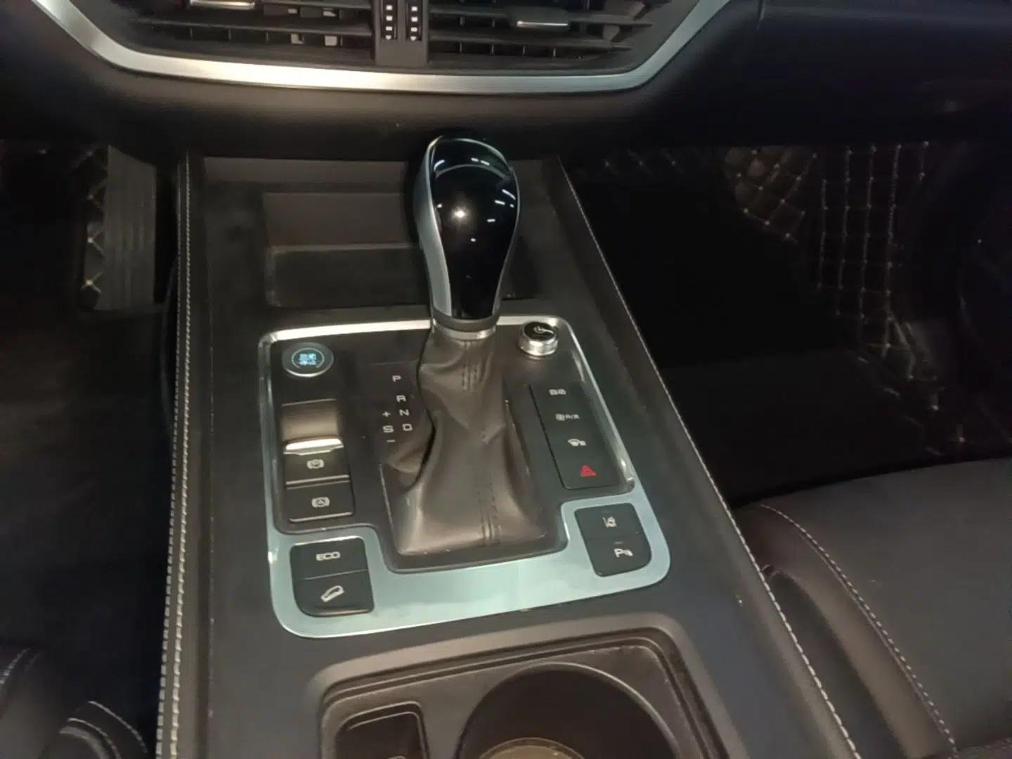 BYD Tang 2019 2.0T Automatic SmartConnect Luxury Version 5 Seats China VI Standard — миниатюра 16
