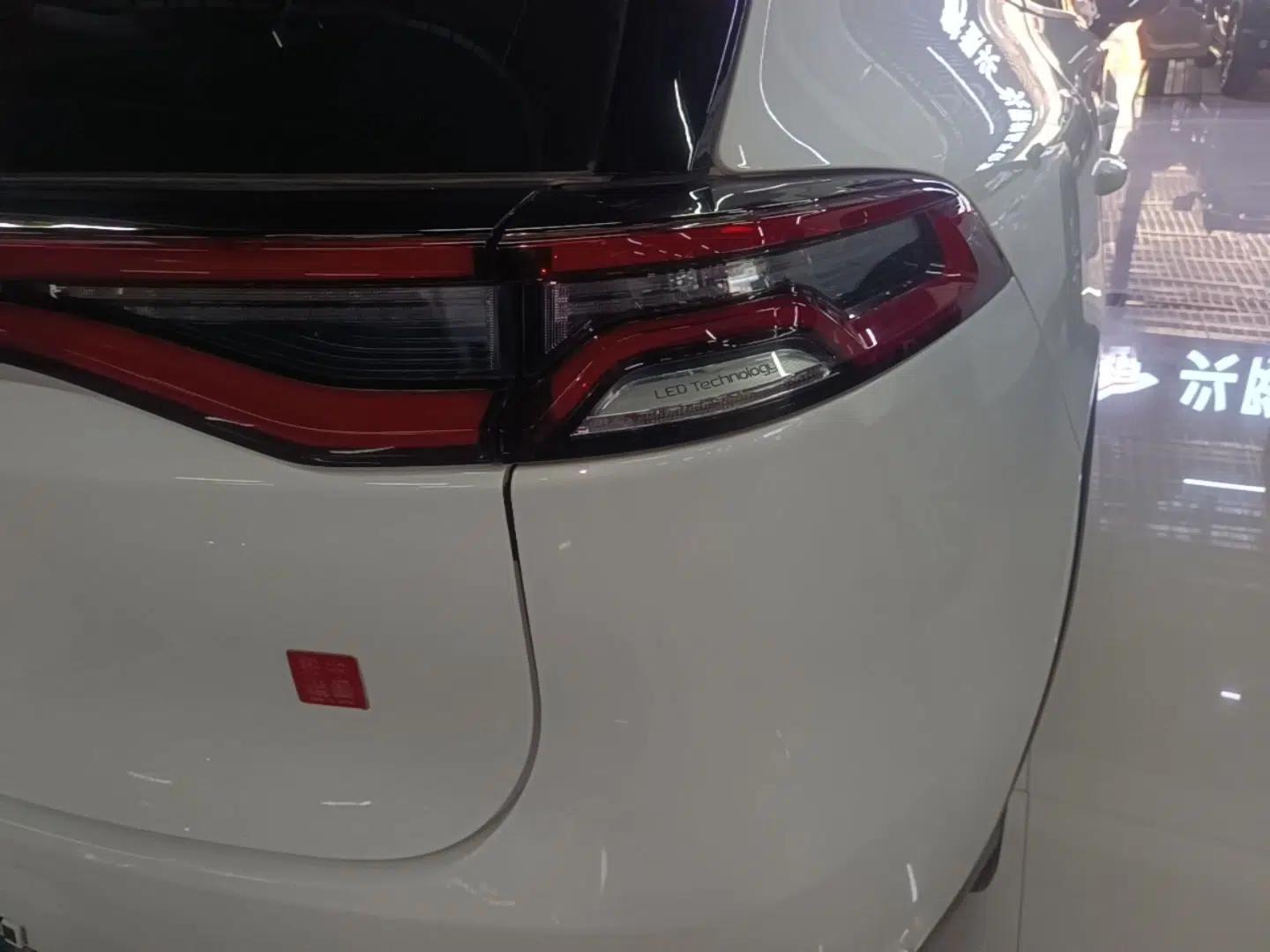 BYD Tang 2019 2.0T Automatic SmartConnect Luxury Version 5 Seats China VI Standard — миниатюра 9