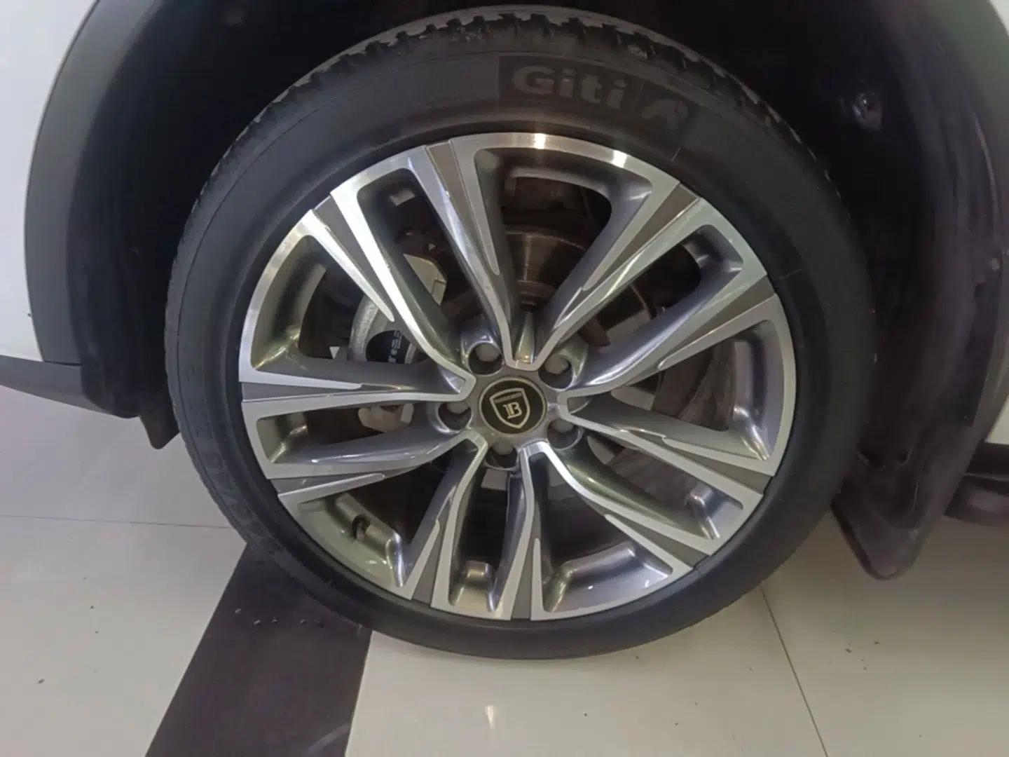 BYD Tang 2019 2.0T Automatic SmartConnect Luxury Version 5 Seats China VI Standard — миниатюра 10