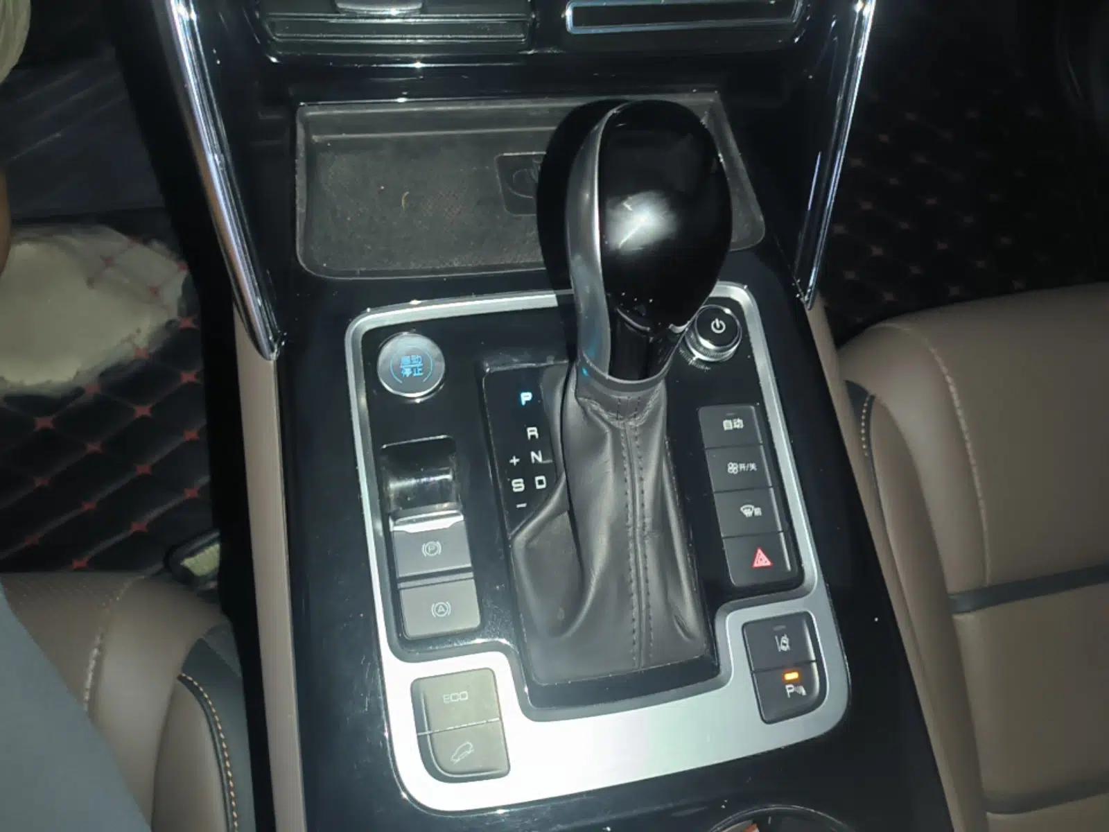 BYD Tang 2021 2.0T Automatic Flagship Edition — миниатюра 16