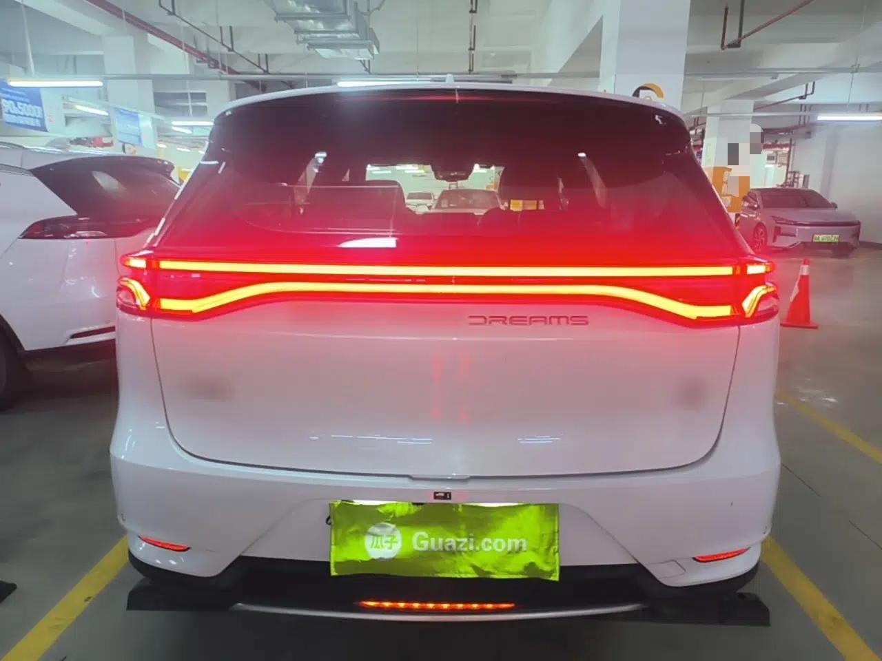 BYD Tang 2021 2.0T Automatic Flagship Edition — миниатюра 5