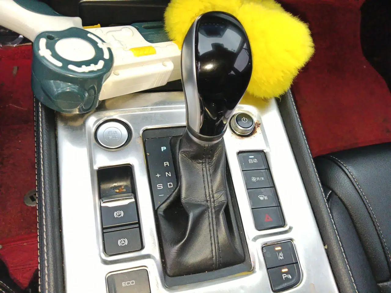 BYD Tang 2018 2.0T Automatic SmartConnect Prestige 7-Seater China V Standard — миниатюра 14