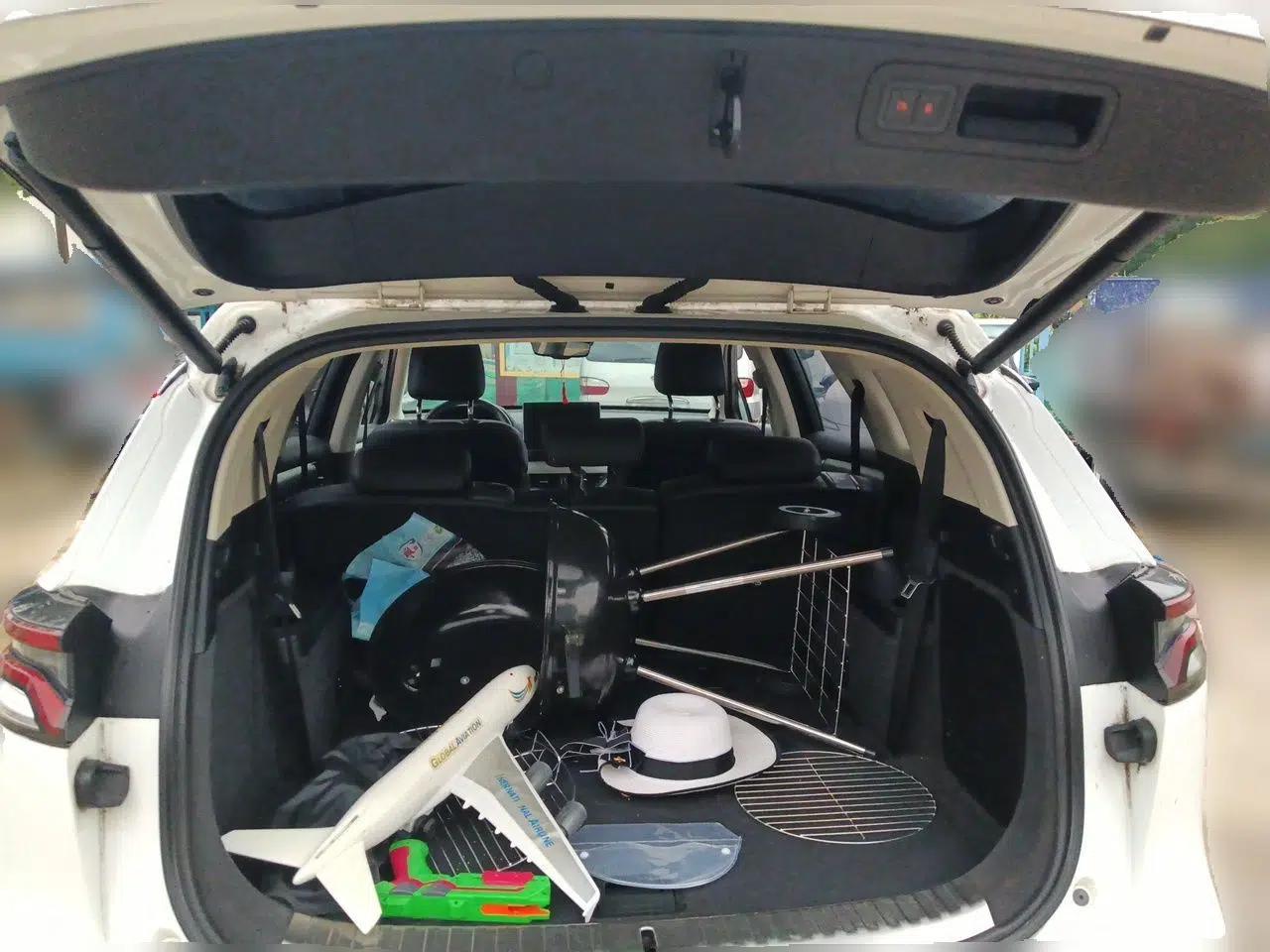 BYD Tang 2018 2.0T Automatic SmartConnect Prestige 7-Seater China V Standard — миниатюра 19