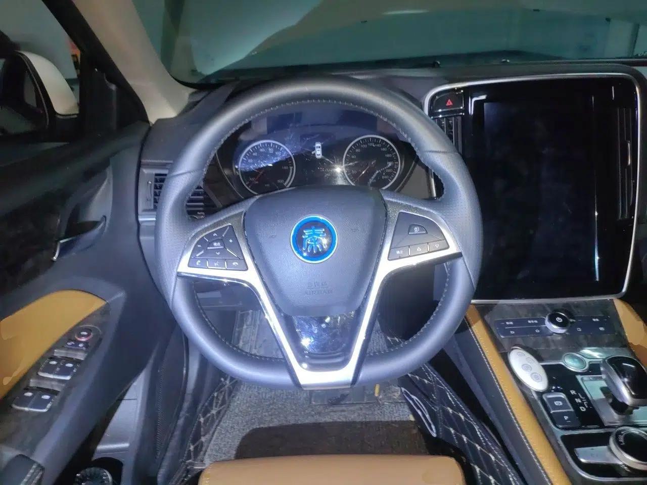 BYD Qin New Energy 2017 1.5T Luxury Model — миниатюра 10