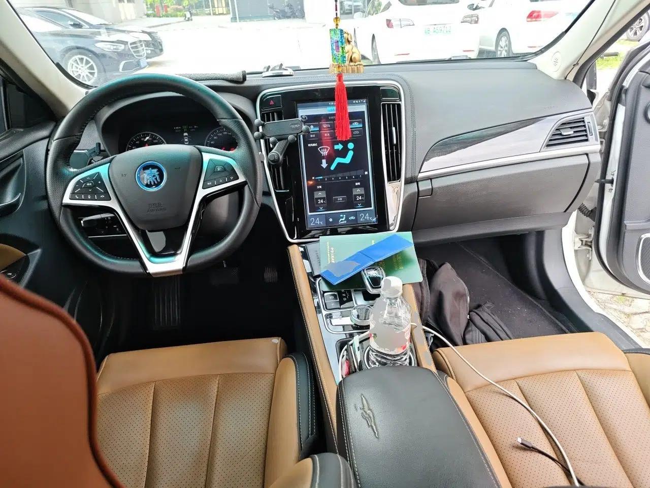 BYD Qin New Energy 2018 1.5T Smart Connect Premium Model — миниатюра 9